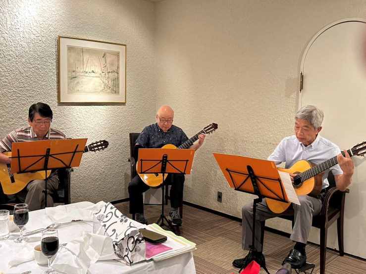 ギター三重奏画像